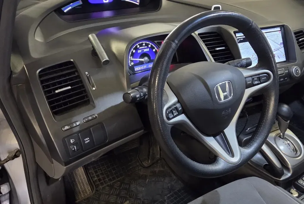 Honda Civic Hybrid 1 3 IMA 3 499 eur