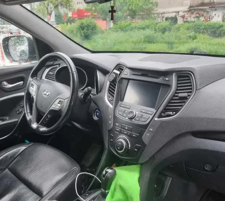 Hyundai Santa Fe an 2013 8 000 eur
