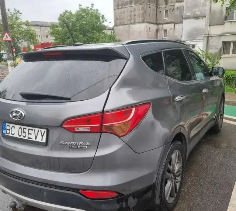Hyundai Santa Fe an 2013 8 000 eur