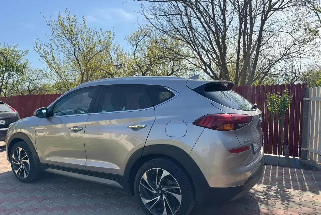 Hyundai Tucson Echipare PREMIUM 4x4 177 CP Cutie automata UNIC PROPRIETAR 18 000 eur