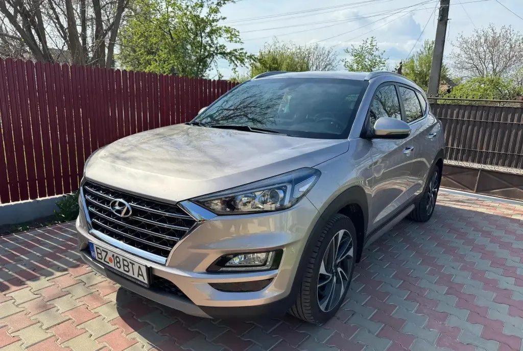 Hyundai Tucson Echipare PREMIUM 4x4 177 CP Cutie automata UNIC PROPRIETAR 18 000 eur