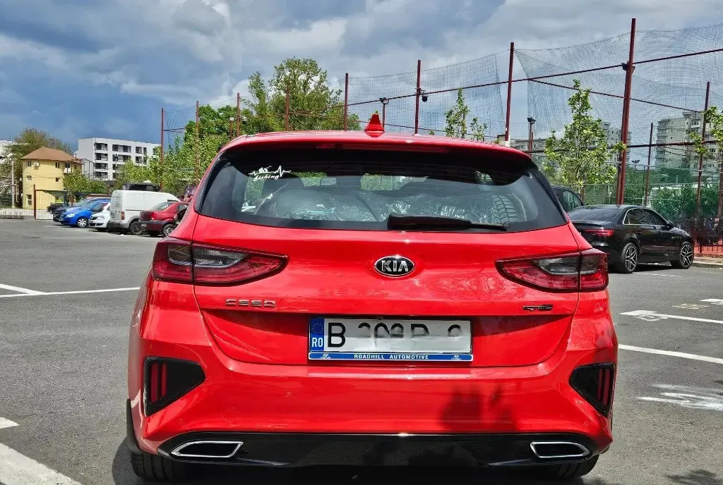 Kia Cee 039 d GT Line 2019 13 500 eur