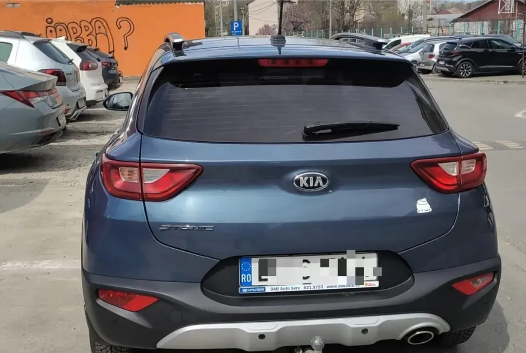 Kia stonic 1 4 -2019 9 700 eur