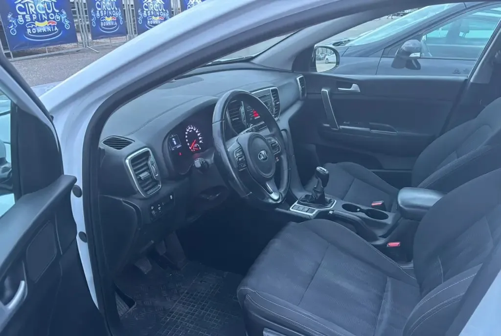Kia Sportage euro 6 motor 1700 cm 7 790 eur