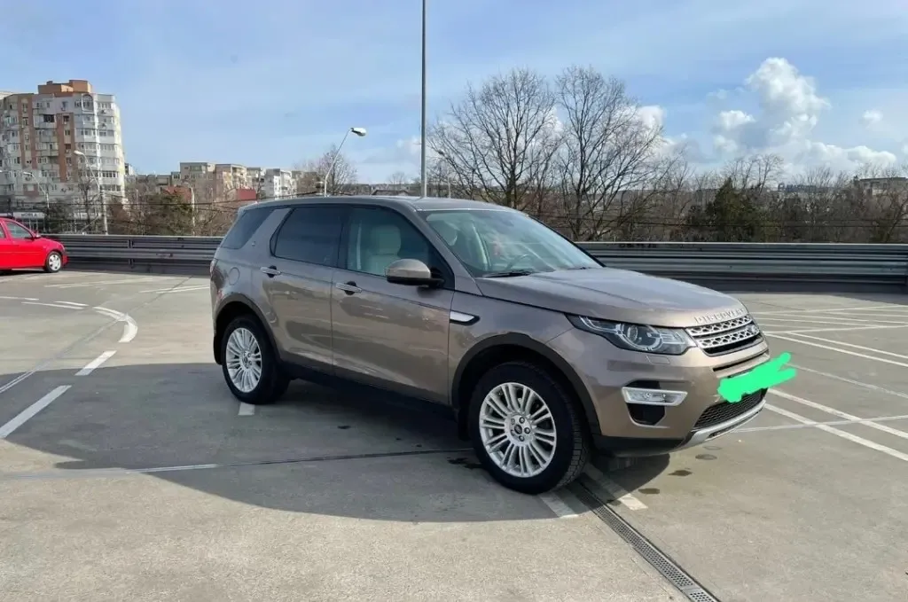 Land Rover Discovery Sport 7 locuri 4 x4 HSE Luxury 10 750 eur