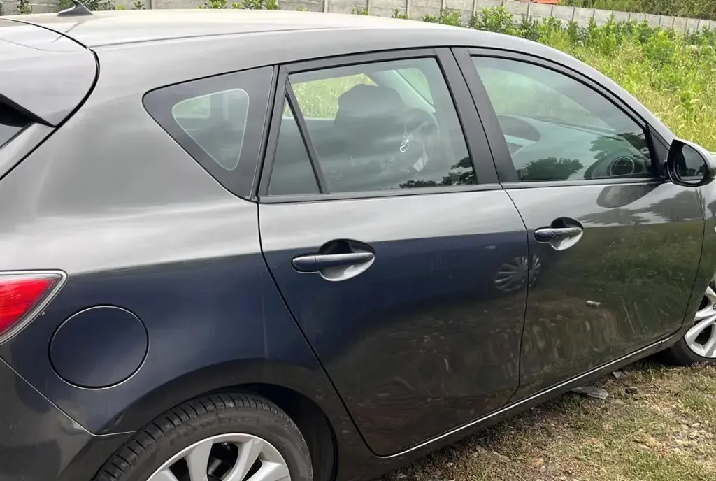 Mazda 3 5 000 eur