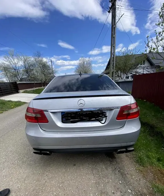 Mercedes benz e klasse w212 3 500 eur