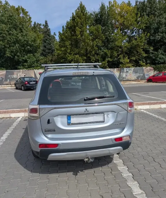 Mitsubishi Outlander 2 2 DI-D 2015 8 000 eur