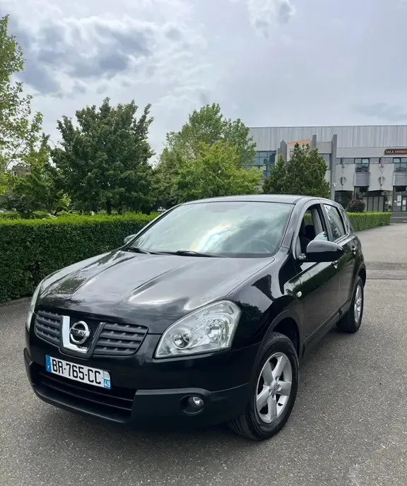 Nissan Qashqai 1 5 DCI 4 300 eur