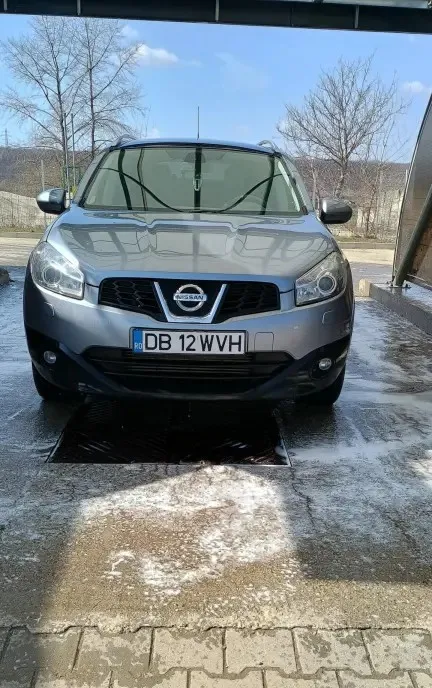 Nissan Qashqai 2 An 2011 dci1 5 euro5 6 000 eur