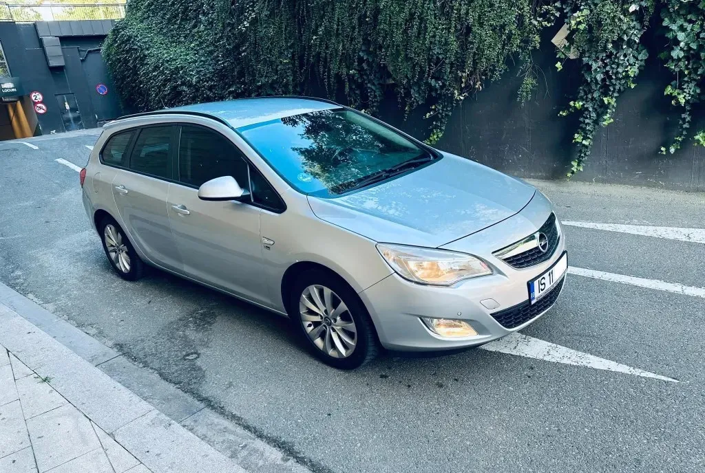 Opel Astra J 2012 1 7Diesel Euro 5 Clima Pilot Senz Park Scaune Incalzite 3 990 eur