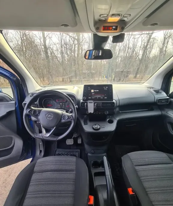 Opel Combo 2019 automat 11 300 eur