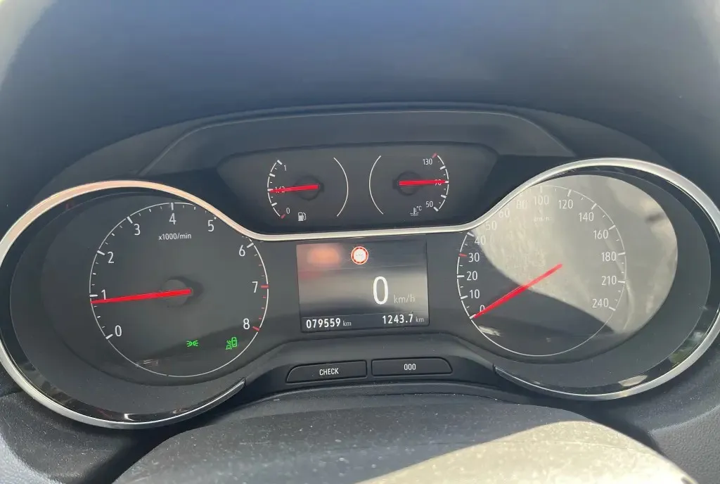 Opel Grandland X 12 700 eur