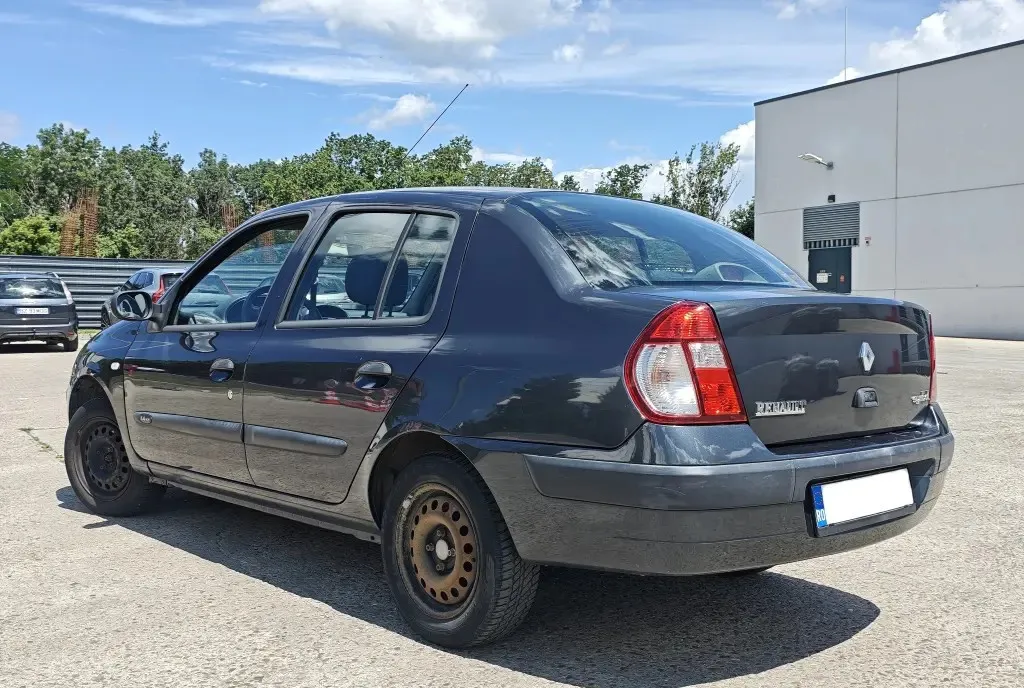 Renault Clio Symbol 2 000 eur