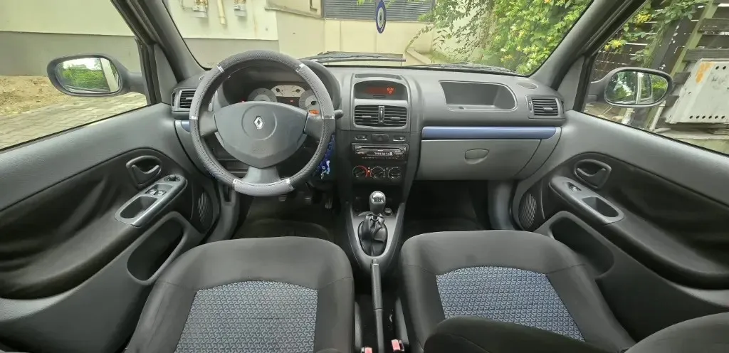 Renault Symbol 1 4 1 450 eur