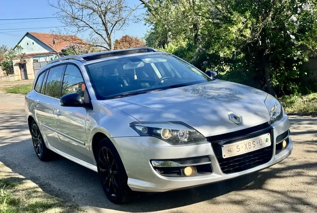 Renault Laguna - 1 5 Dci - 2014 - Panoramic 4 700 eur
