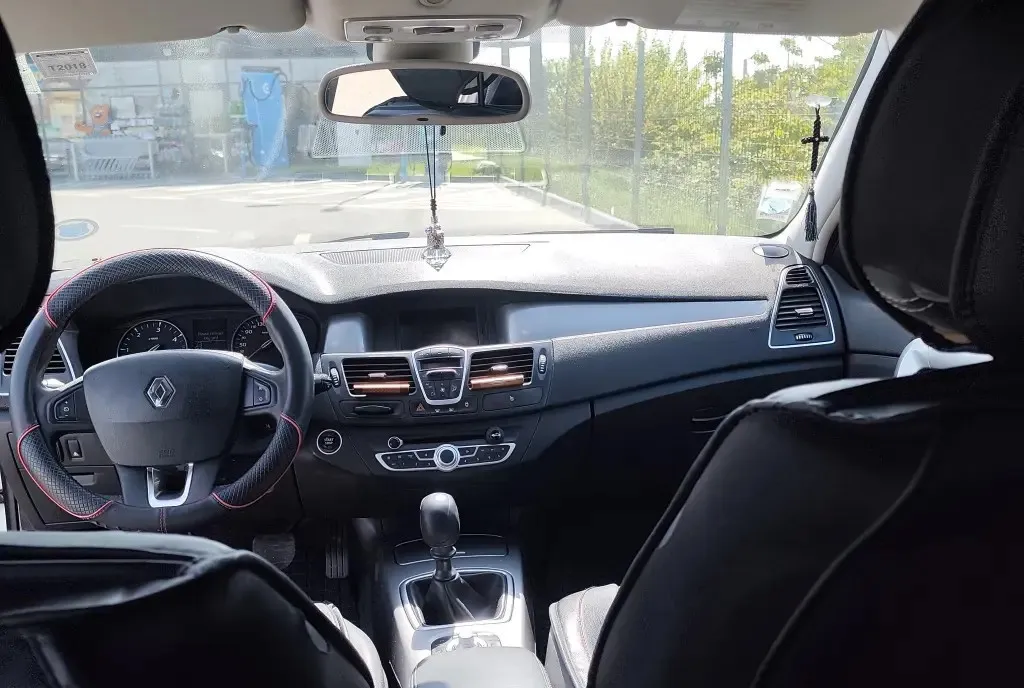 Renault Laguna III 3 Facelift 2011 3 999 eur