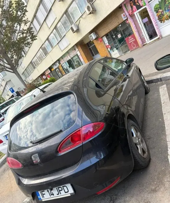 Seat leon 2009 si 1 700 eur
