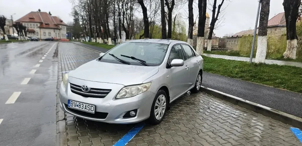 Toyota Corolla 2008 3 100 eur