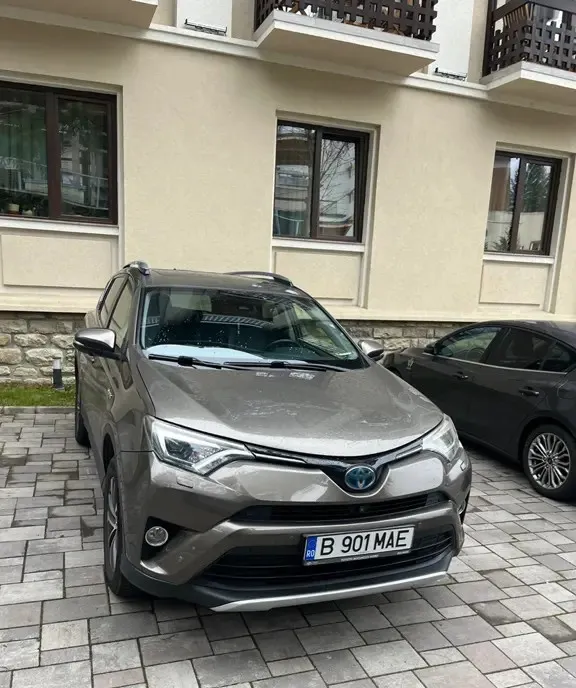Toyota Rav-4 Hybrid 2017 19 250 eur
