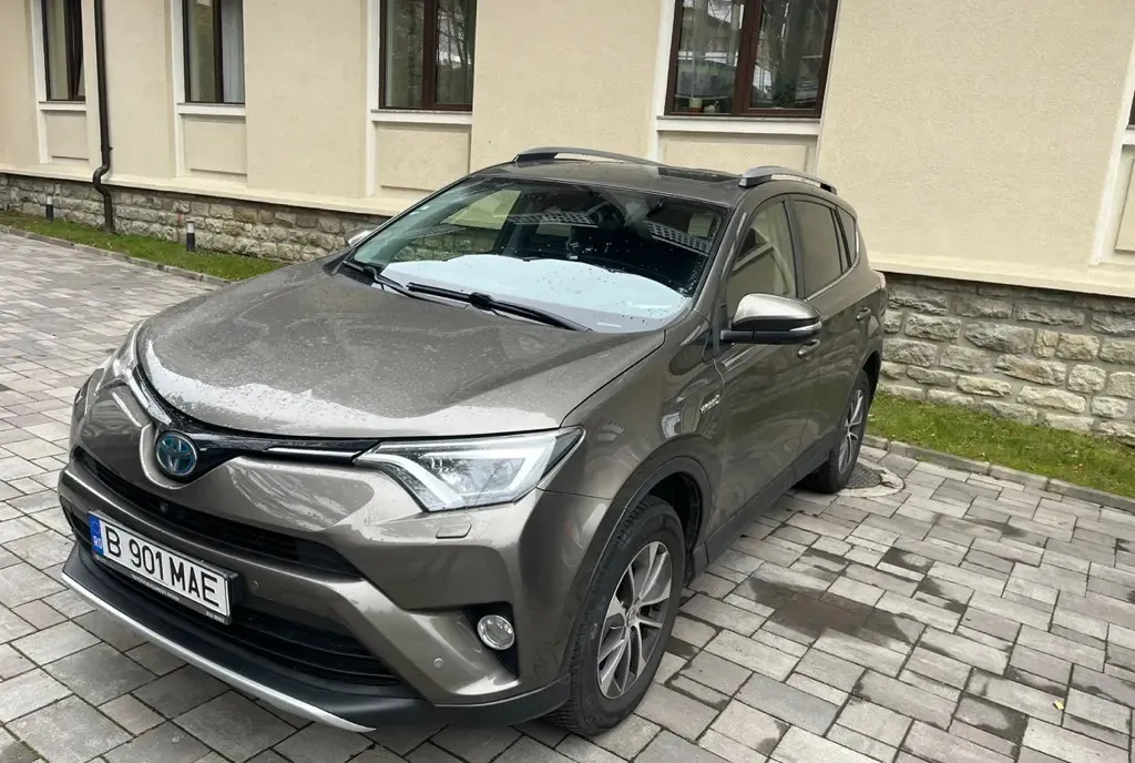 Toyota Rav-4 Hybrid 2017 19 250 eur