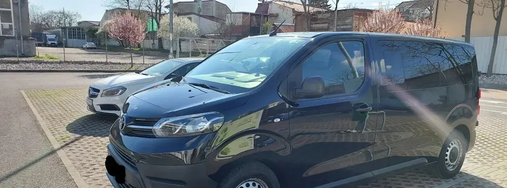 Toyota ProaAce Base L1 - 2022 primul proprietar - 8 1 locuri 20 300 eur