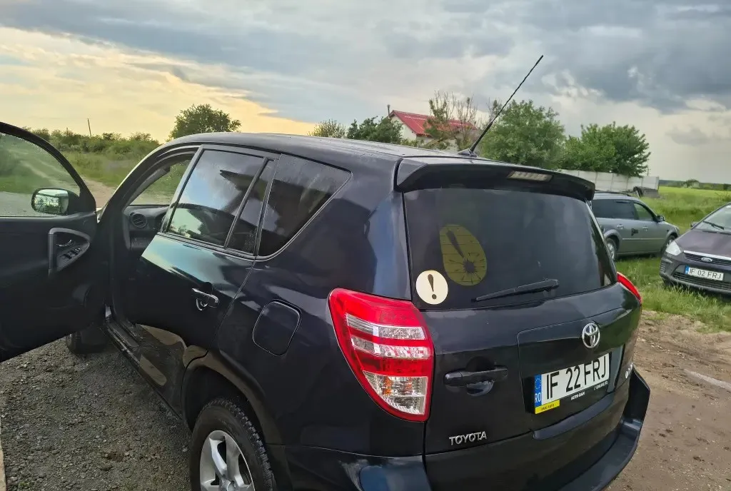 Toyota Rav 4 2010 8 200 eur