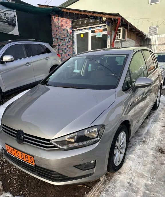 VW Golf VII Sportsvan 1 6 TDI Lounge BlueMotion Tech 8 499 eur