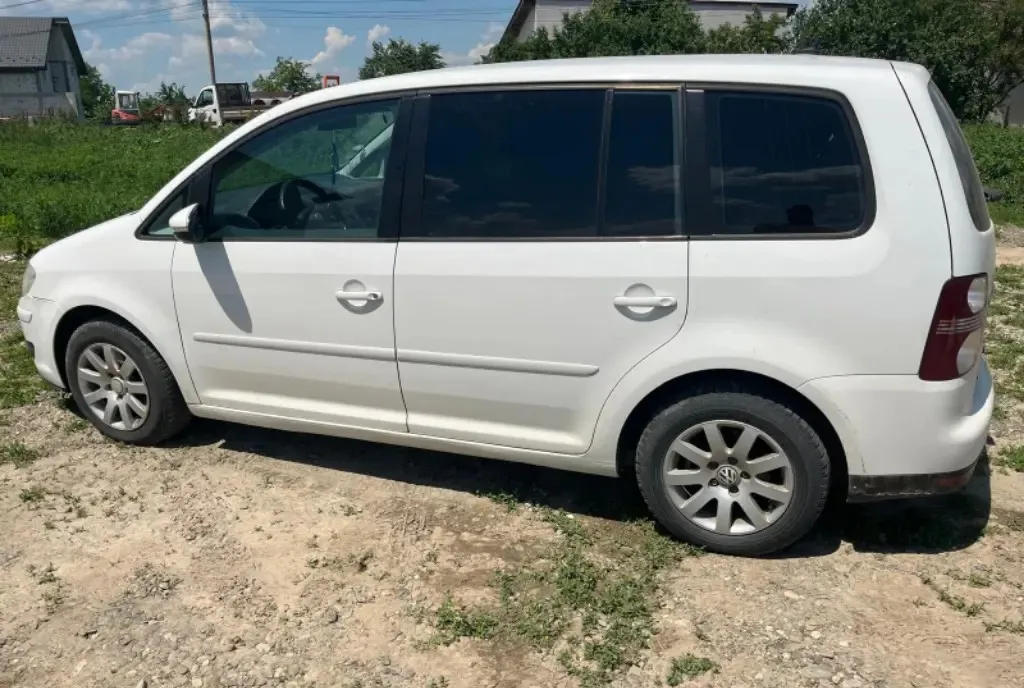 Volkswagen TOURAN 3 200 eur