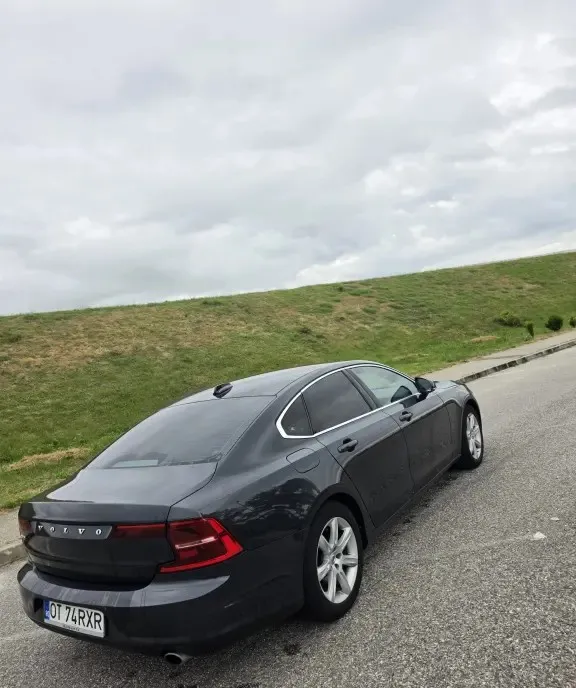 Volvo S90 2017 Automata 17 000 eur