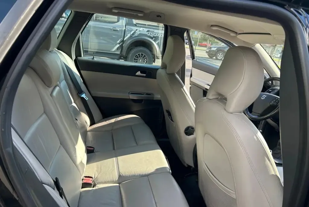 Volvo V50 Break 1 6d driveE 3 200 eur