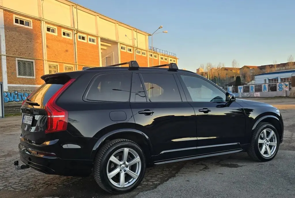 Volvo XC 90/R Design/2022/2 0 D/235 CP/Navi/H K/Piele/Distronic/Led 31 990 eur