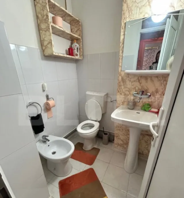 Apartament de vanzare cu 3 camere 2 balcoane 67 mp zona