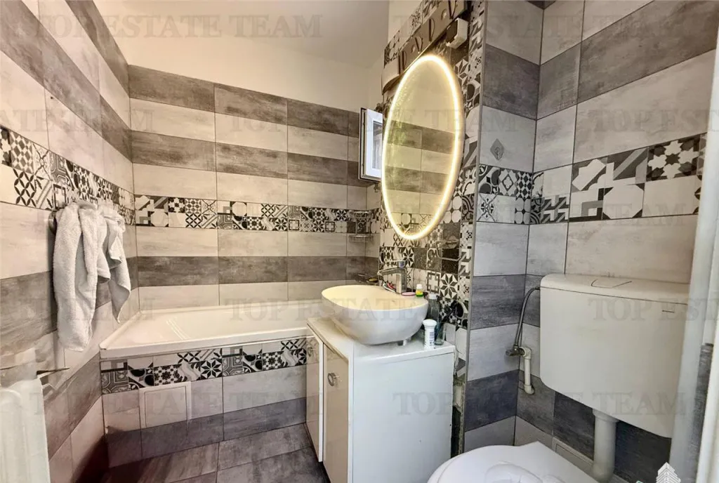 Apartament 3 camere Renovat 2 min de Metrou Drumul Tab