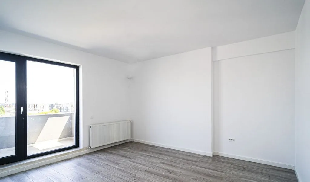 4 camere cu terasa de 22 mp 3 bai etaj 1/3 finisat mod