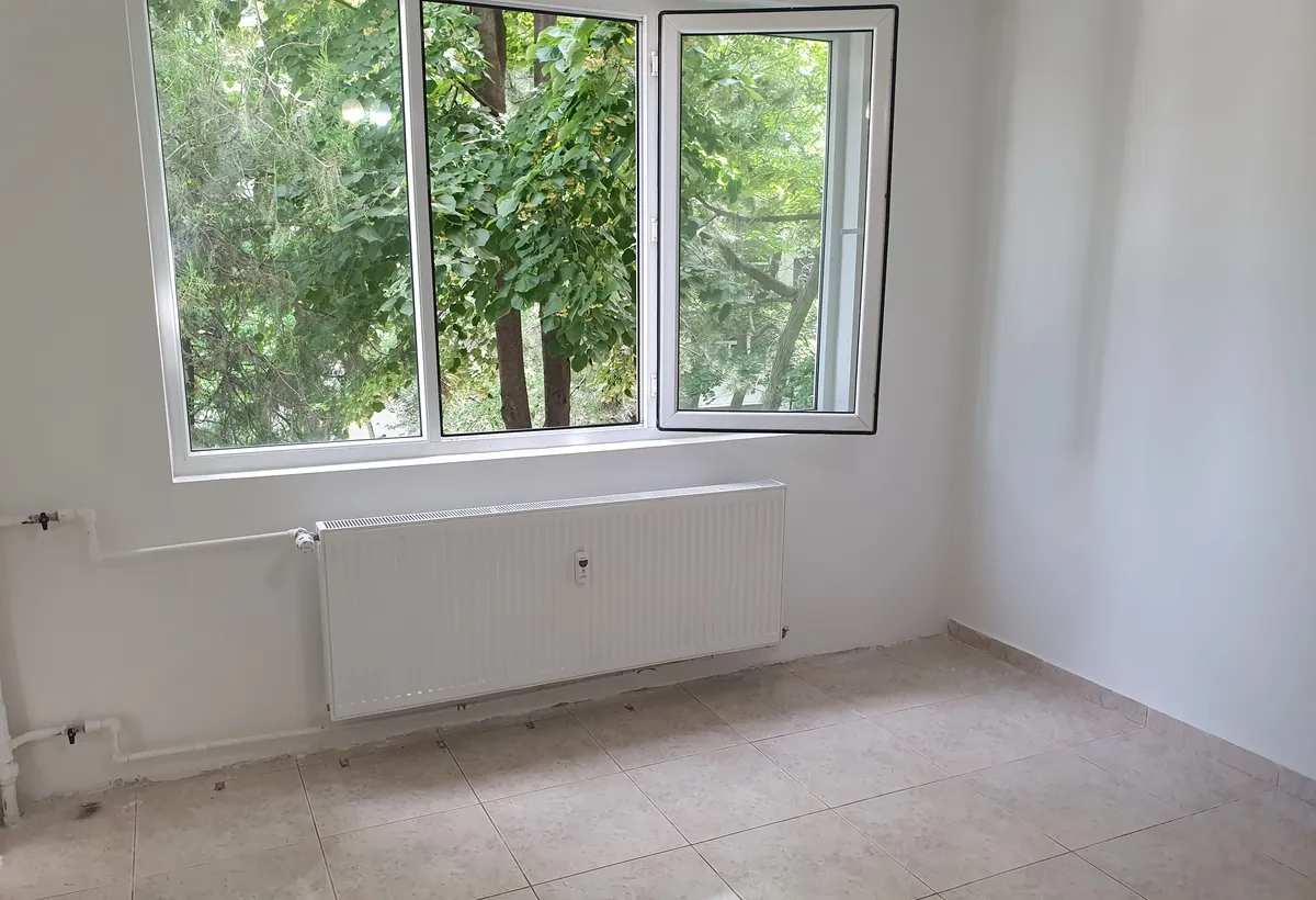 Drumul Taberei Valea Oltului 2 camere 1/4 bl 73 termopan liber 90000 E