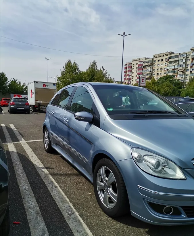 Mercedes Benz B 170