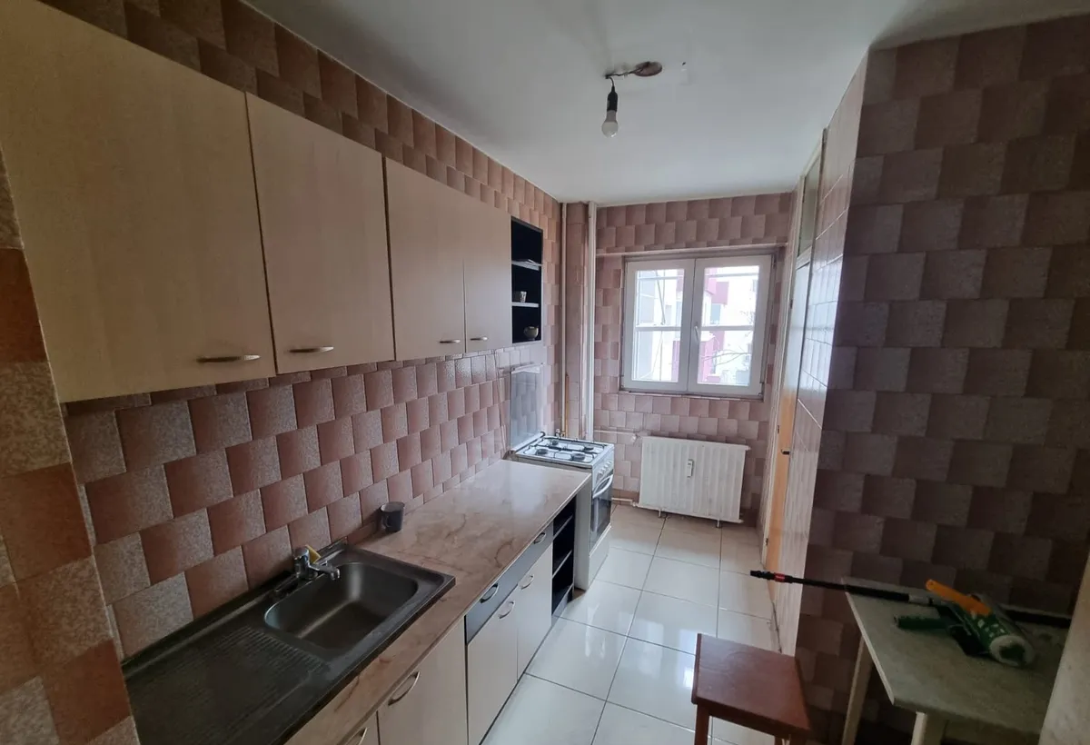 Dristor Mihai Bravu apartament de inchiriat 3 camere aproape de metrou