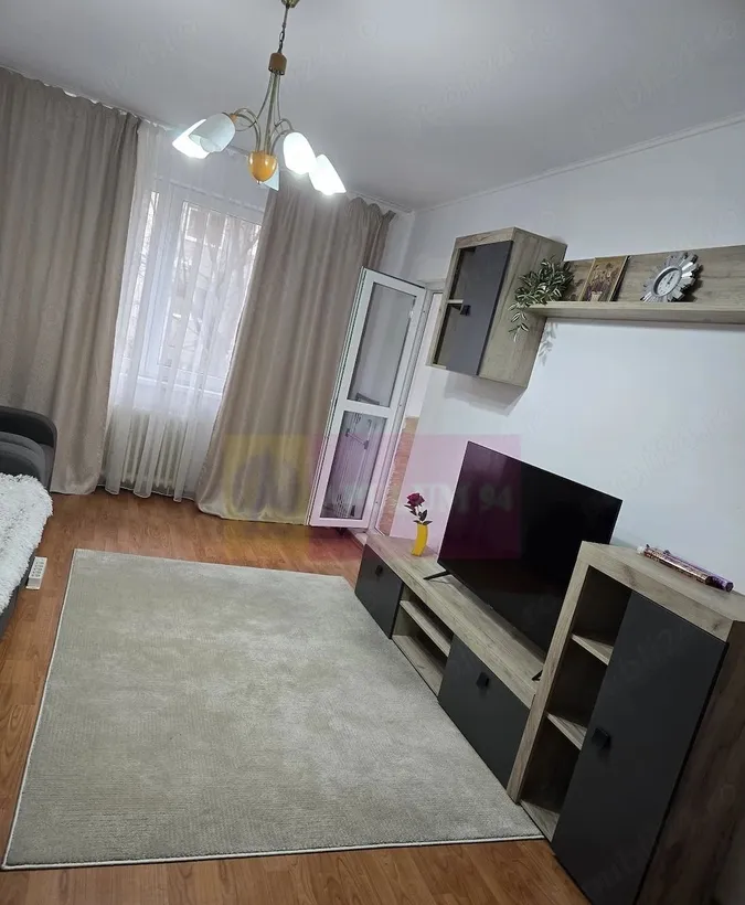 Apartament 3 camere decomandat Aparatorii Patriei