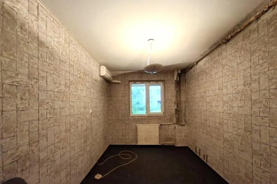 Bucur Obor 4 camere bloc 1983 parter renovabil