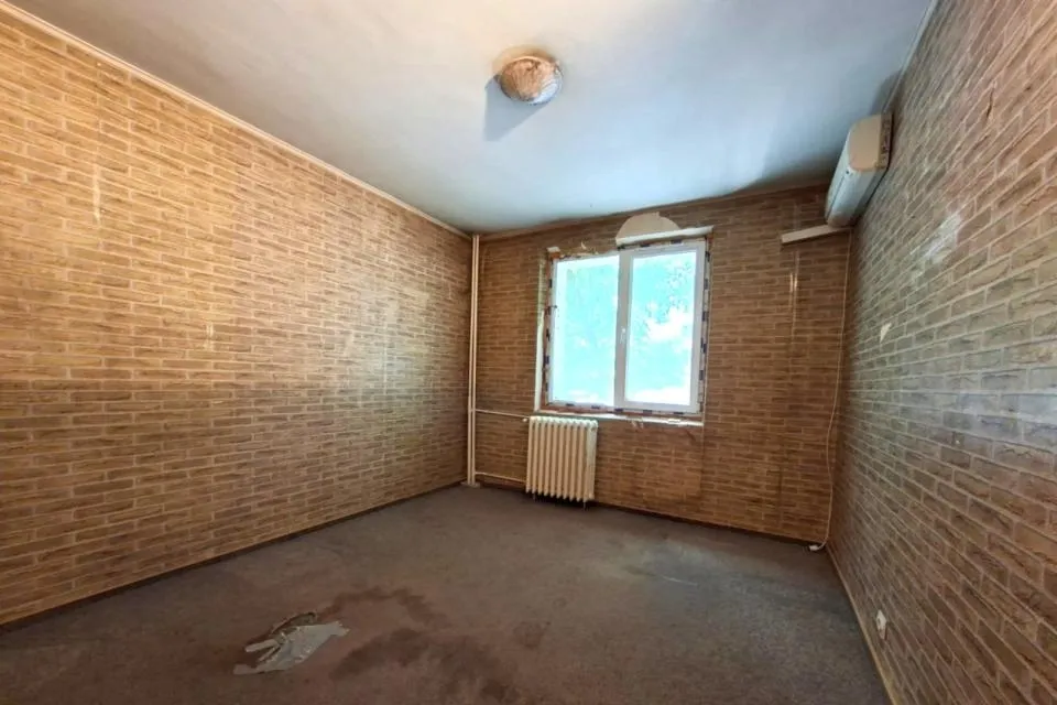 Bucur Obor 4 camere bloc 1983 parter renovabil
