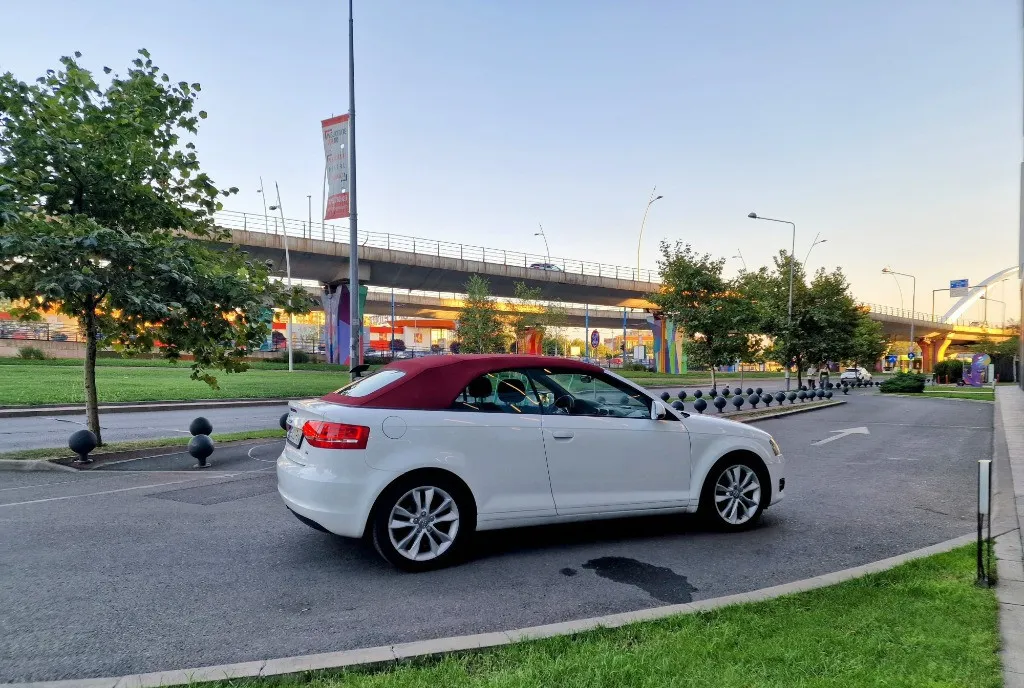 Audi A3 Cabrio 2 0 tdi 8 200 eur