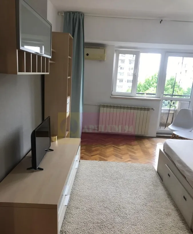 Garsoniera la inchiriere in rondul Alba Iulia