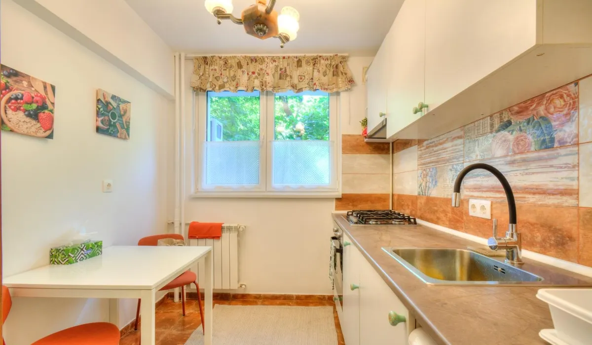 Aleea Barajul Lotru Metrou Titan 2 min apartament 2 camere