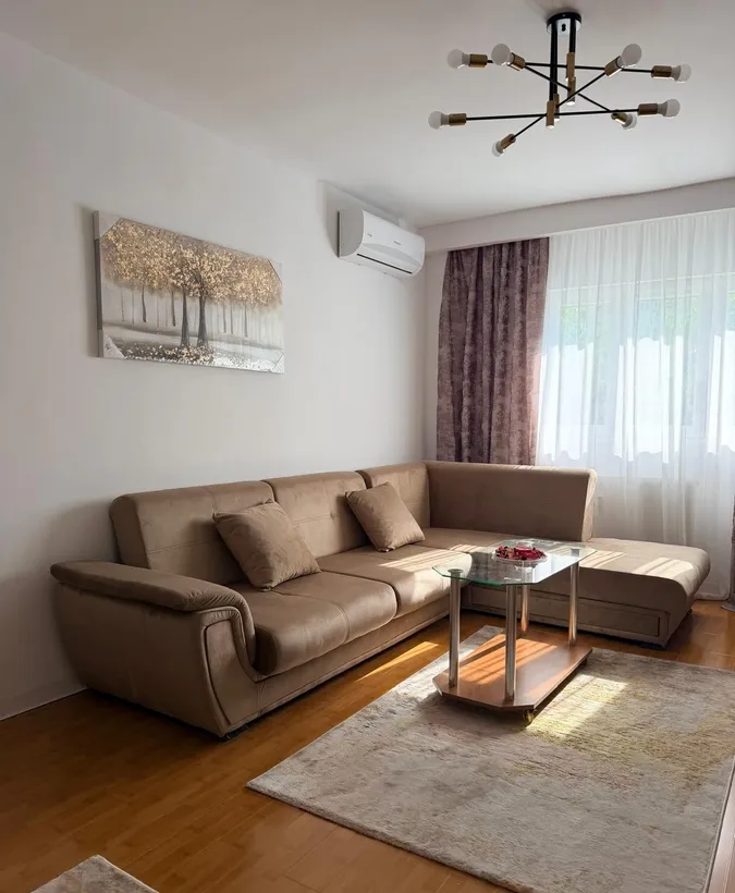 Chisinau bloc 1983 decomandat renovat complet