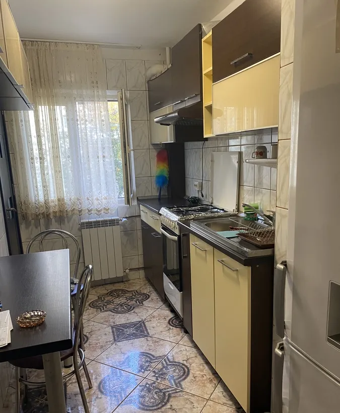 Drumul Taberei str Bozieni 3 camere decomandate