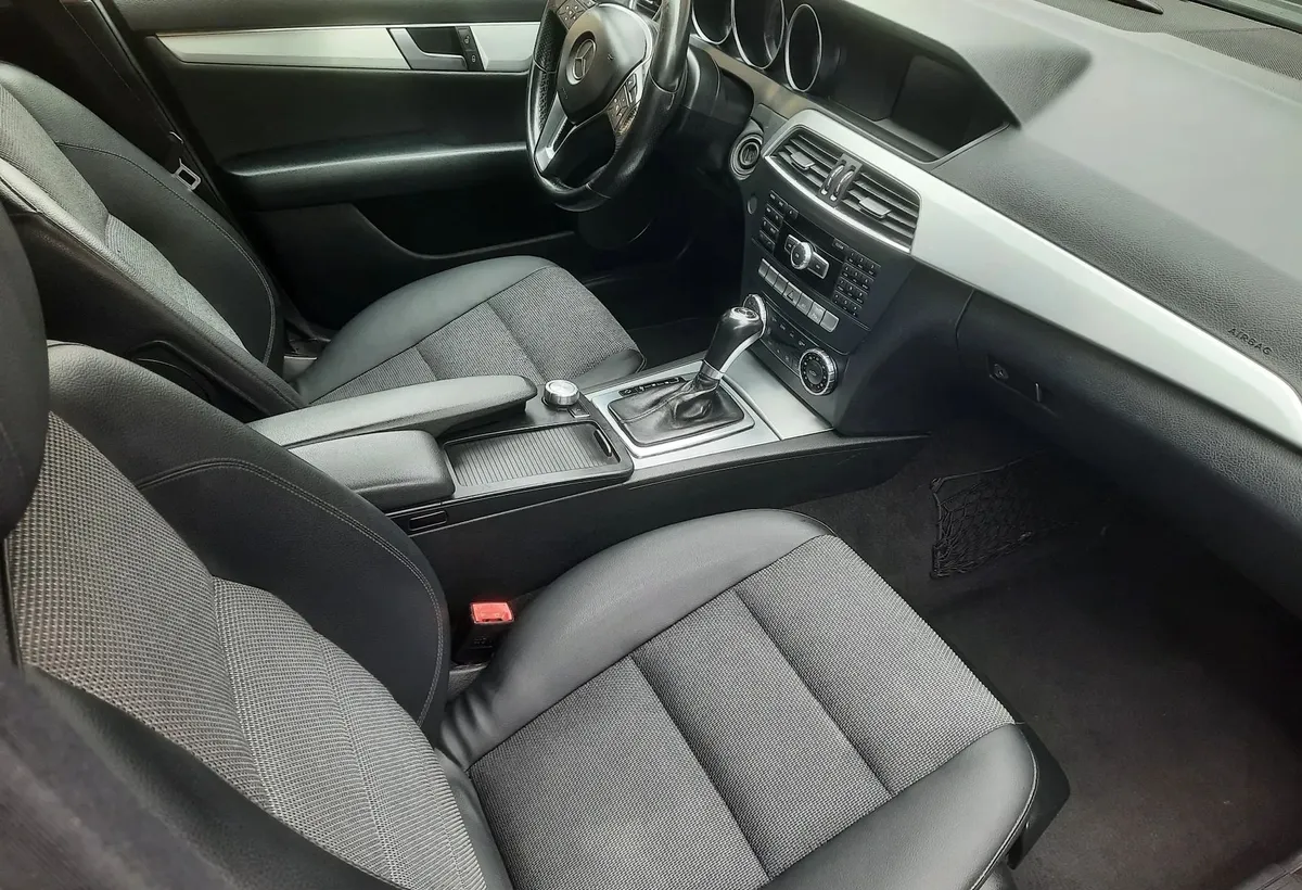 Mercedes Benz C 220