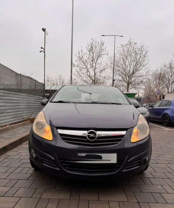 Opel Corsa 2008 benzina 1 400 eur