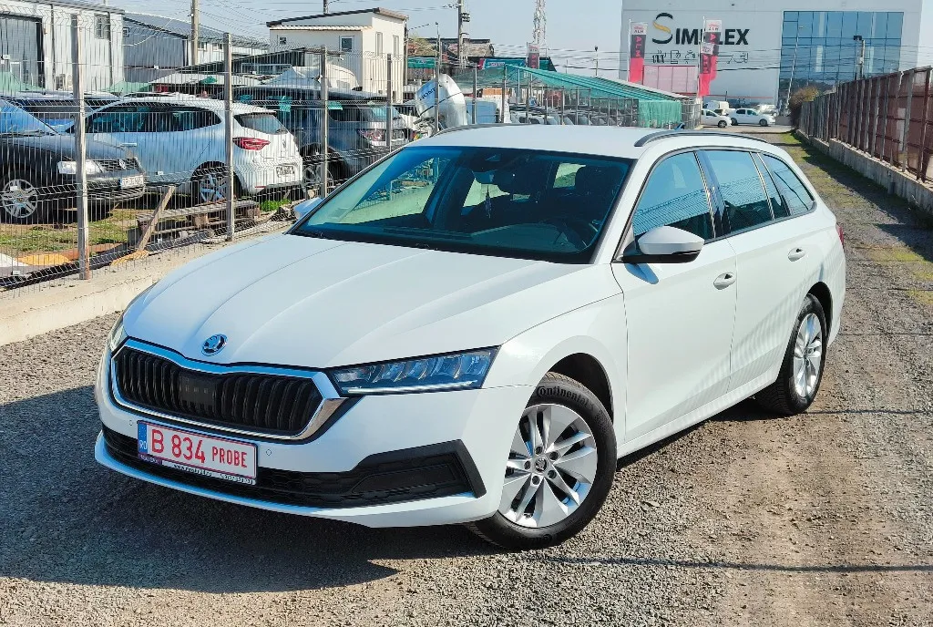 Skoda Octavia IV/Ceasuri Digitale/2 0 TDI senzori/rate/leasing/Garantie 12 luni 12 693 eur