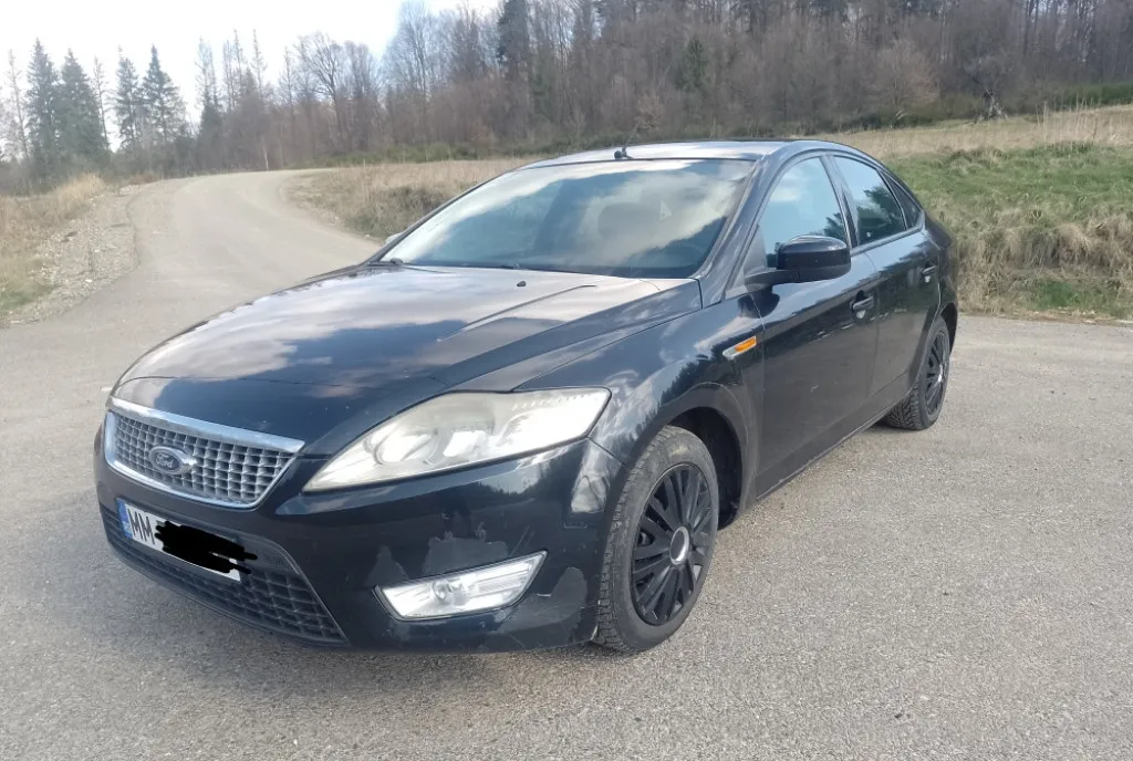 Ford Mondeo - auto 1 350 eur